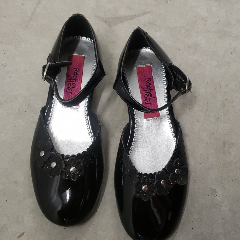 Size 1 black patent girls shoes